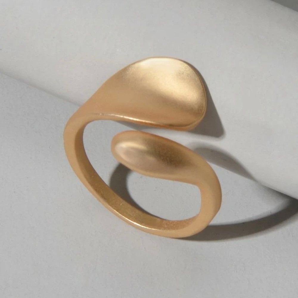 Simple Gold Metal Cuff Ring in Yellow Gold